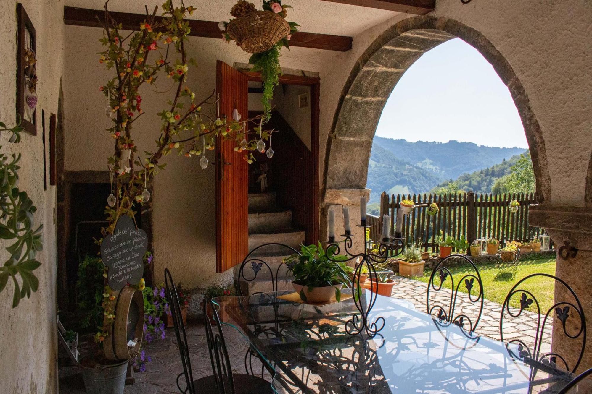 مبيت وإفطار Vestone A Casa Di Gianni E Mari المظهر الخارجي الصورة